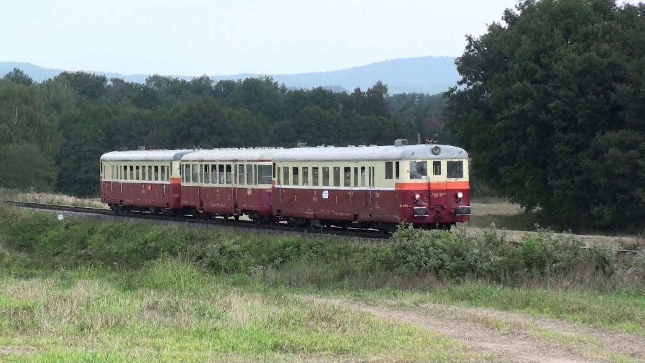 Lužick&yacute; motor&aacute;ček a Motor&aacute;ček M&aacute;cha