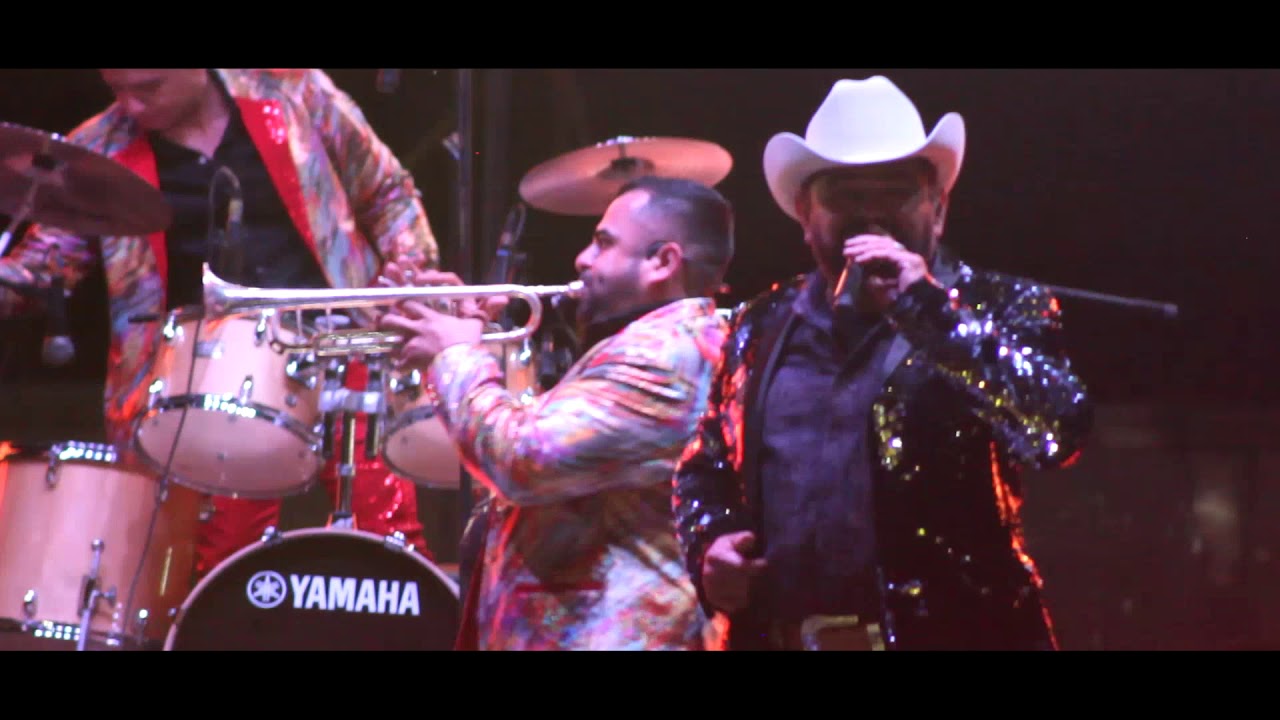 Ojitos Soñadores - Banda Roja de Josecito León En vivo desde Rodeo Texcoco