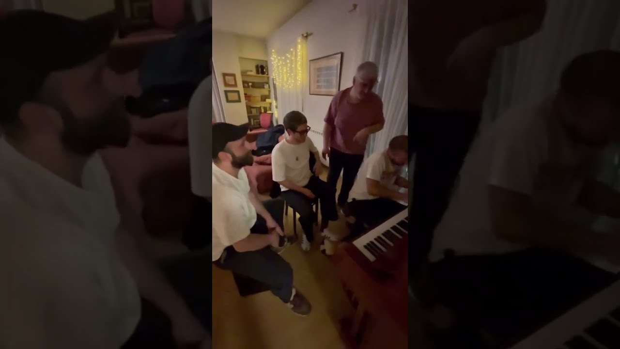 ნიაზ დიასამიძის ''ცხელი ძაღლის'' ულამაზესი შესრულება