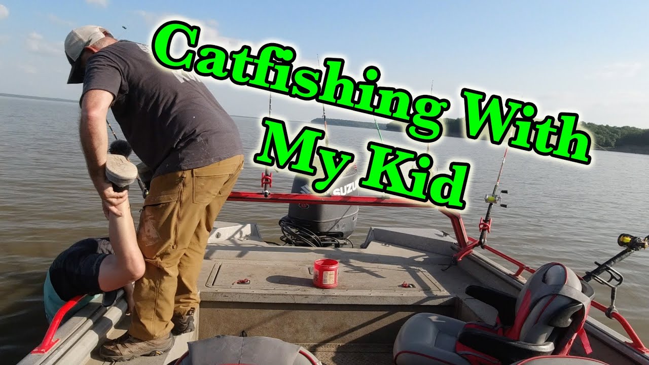 Catfishing With My Kid. Early Season Bluecat Fishing On Lake Oologah. Shallow Water Bite.