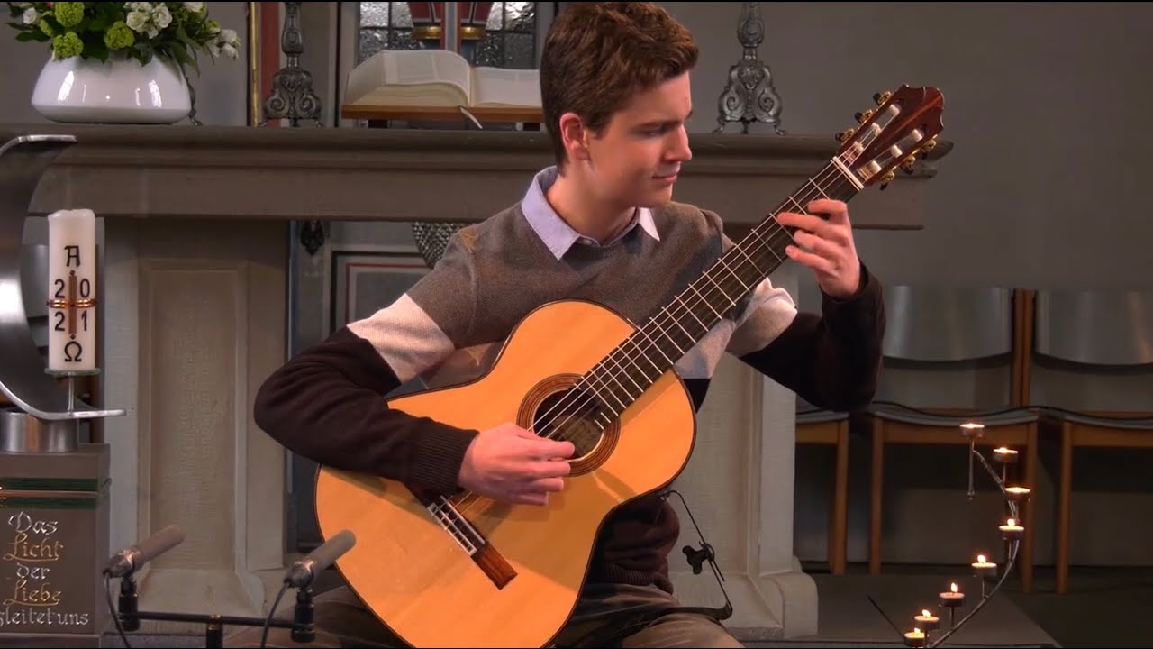 Benjamin Ojstersek (13 ) Bach Toccata and Fugue, BWV 565 Guitar
