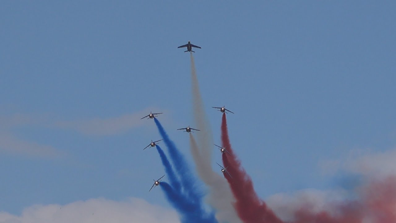 Meeting Aérien Gap-Tallard | Patrouille de France | Display [4K]