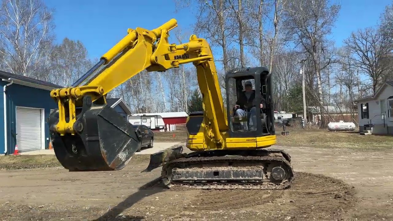 Item #10 Excavator, Selling on the April 8th Auction on BidNow.us. Bidding begins closing at 6:00pm