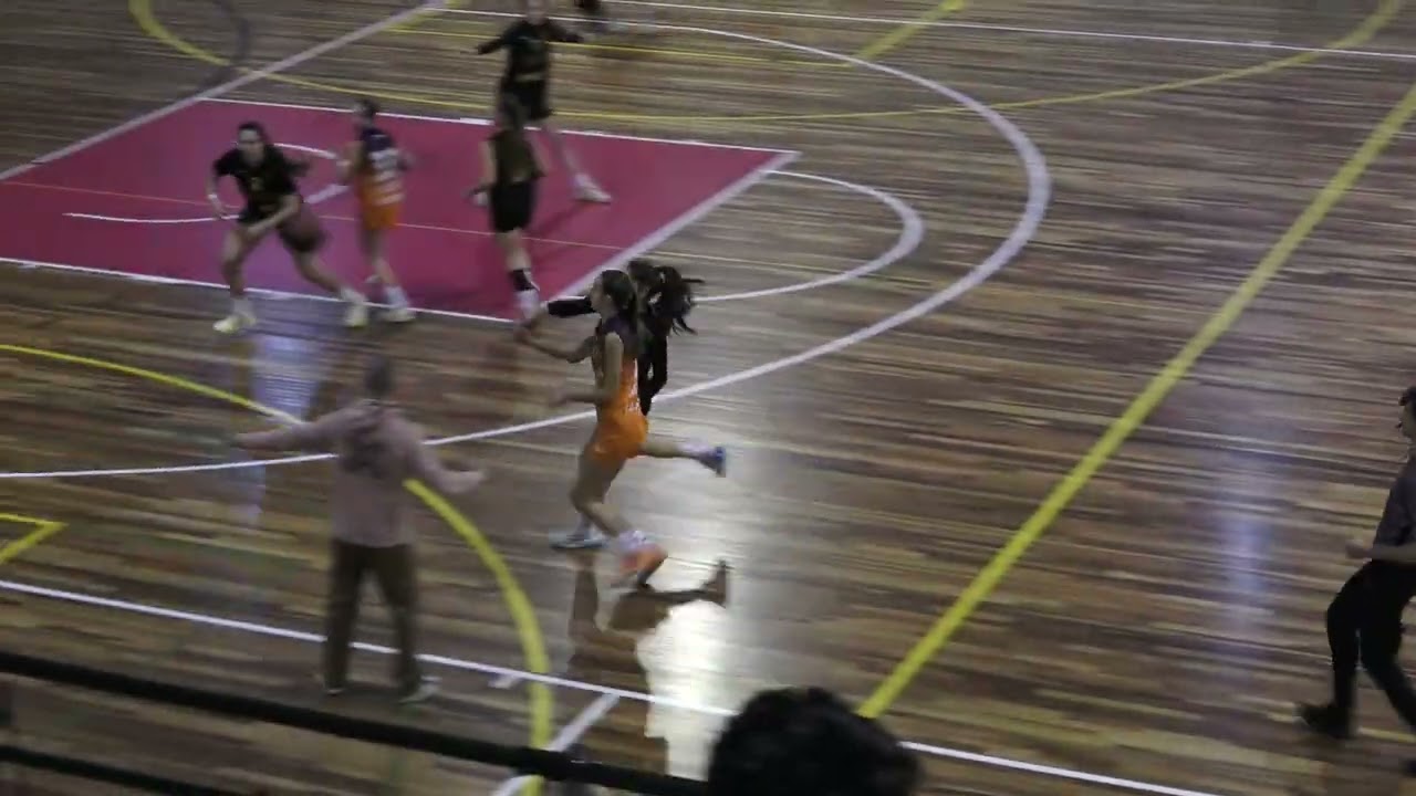 ELIANA JUNIOR A 18