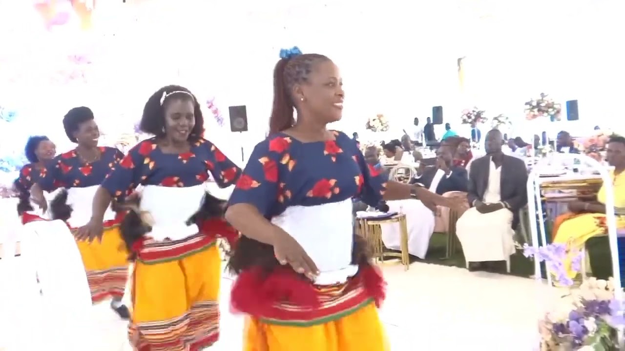 wekwate bakitone cultural group woba olina omukolo tusangibwa BWEYOGERERE 0705934070 / 0773804081