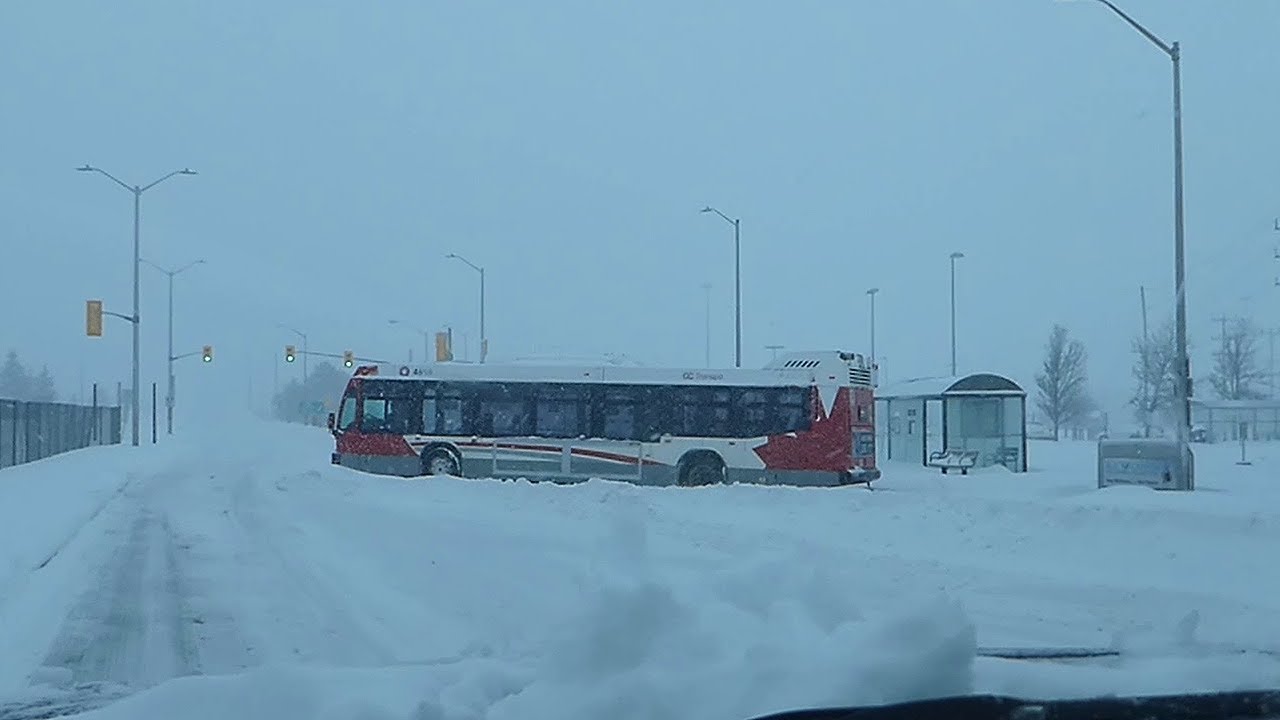 MASSIVE SNOWFALL:  OC Transpo Buses and Car FAILS