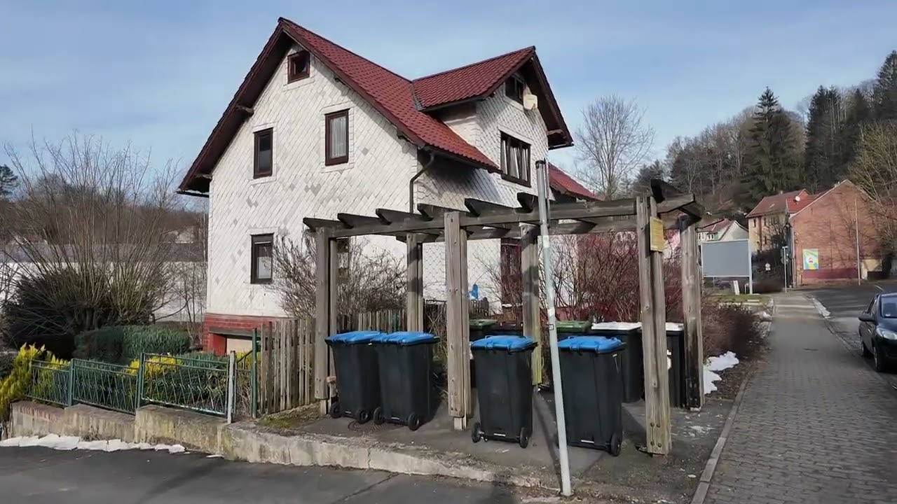 Прогулка по улице в новый магазин