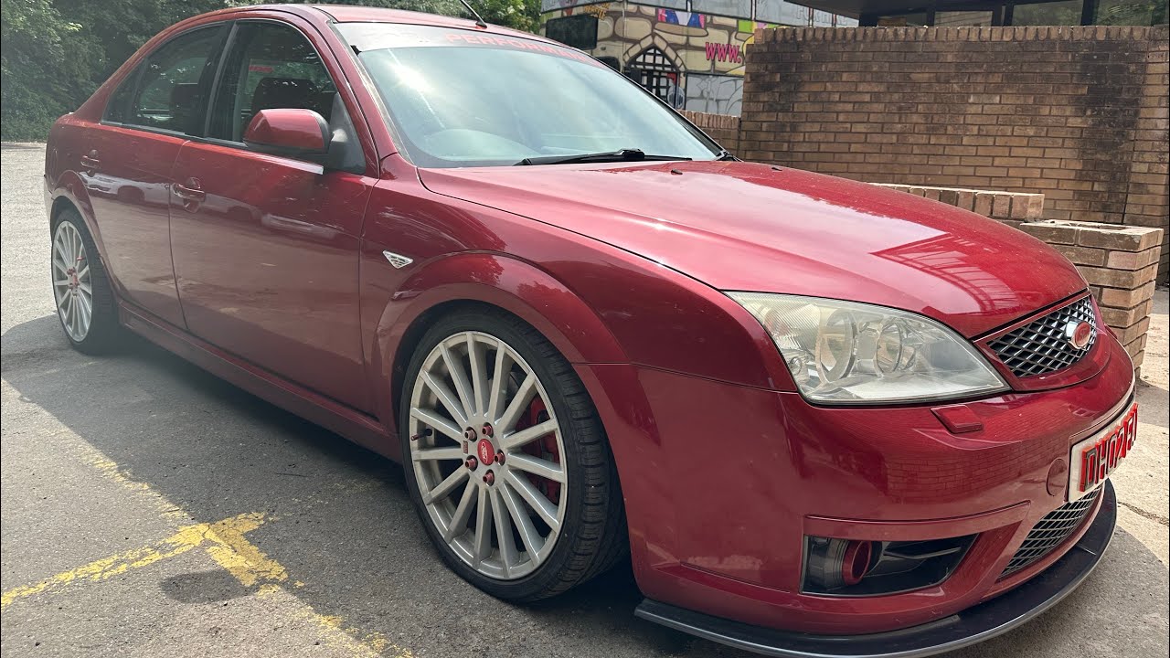 The Mondeo ST220 Infra, 3.0 V6, the rarest Fast Ford that you didn’t know about.Buy one whilst cheap