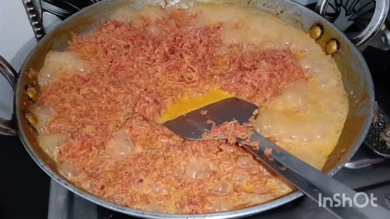 Gajar ka halwa itna swadisht muh me pani ajayegaa..try zarur Krna dosto 