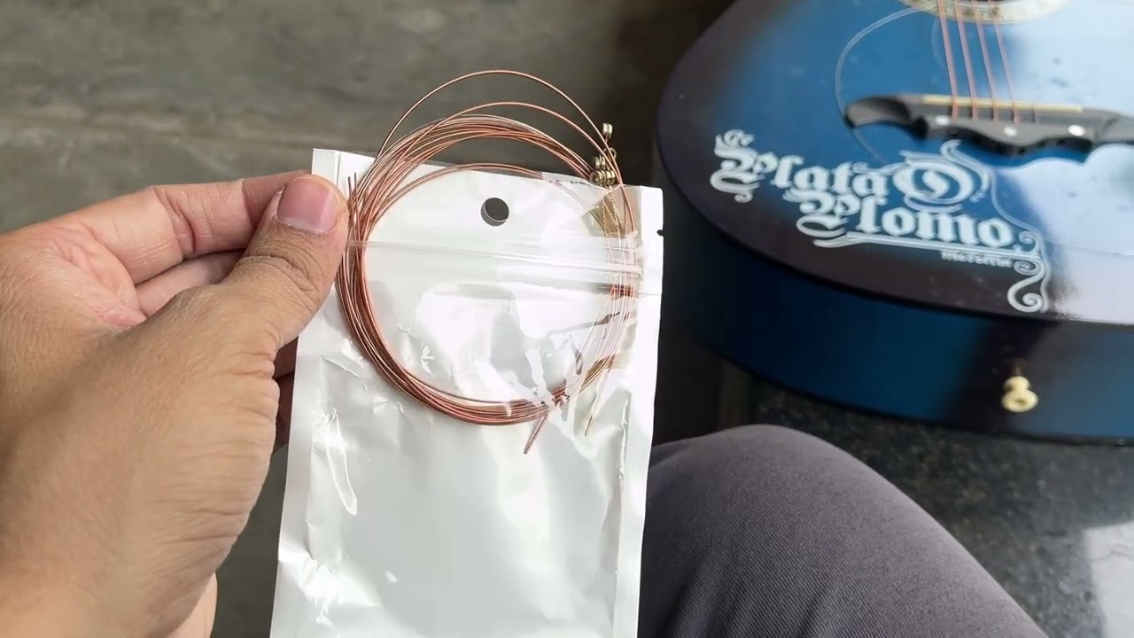 Guitar ki string replace karna seekha maine!