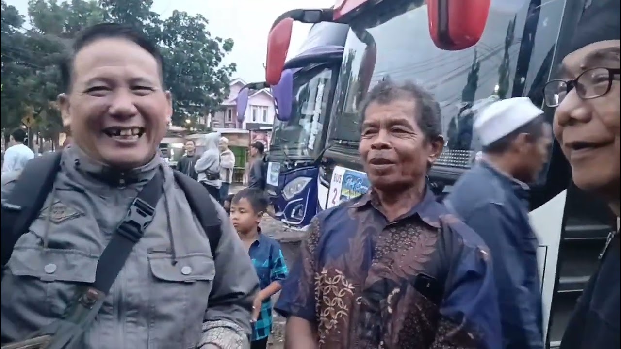 Plesir bareng warga Tanjung Kulon goes to bandung