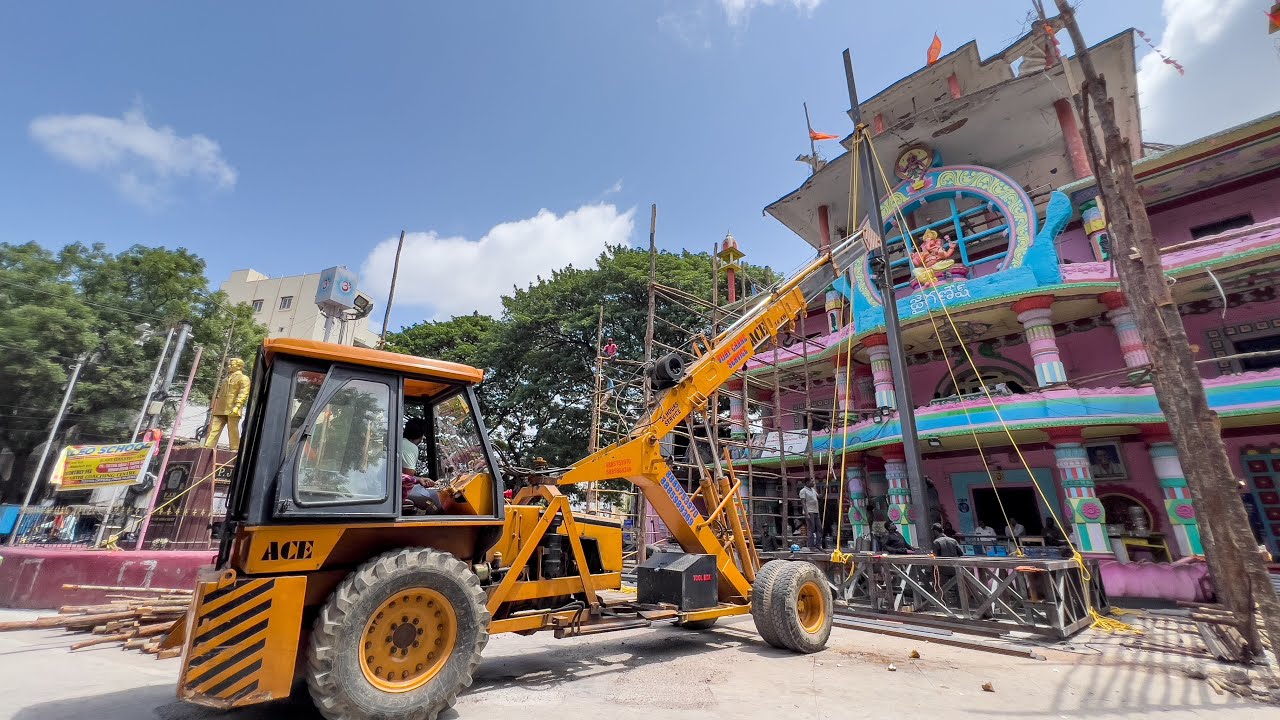 Khairatabad Ganesh 70Feet Poll Fixed With Crane | Khairatabad Ganesh 70 Feet Ganpati Hyderabad