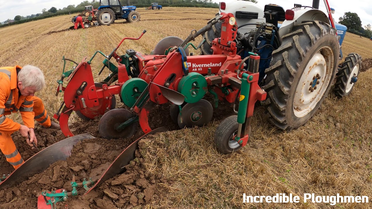 1972 Ford County 4000 Four 3.3 Litre 3-Cyl Diesel Tractor (62 HP) With Kverneland Plough