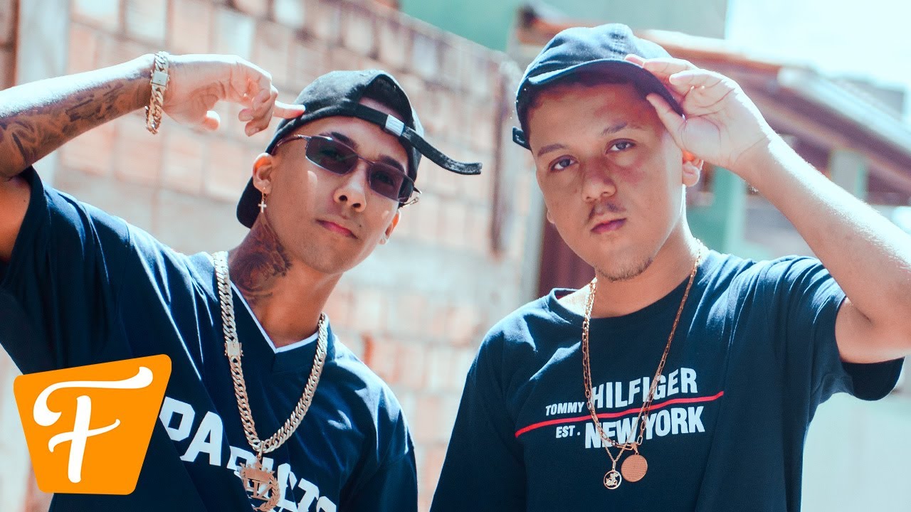 MC DB e MC Hzim - Cheio de Gl&oacute;ria (Official Music Video)