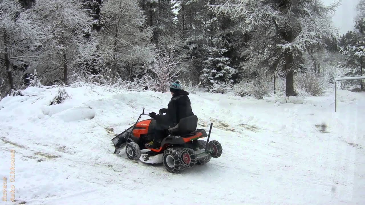 Tasauspyörästön lukko (lumitöissä Husqvarna LT151