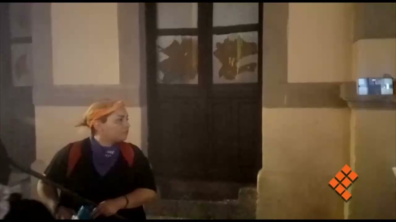 Pintas y vidrios rotos deja a su paso Marcha Violeta en centro de Morelia