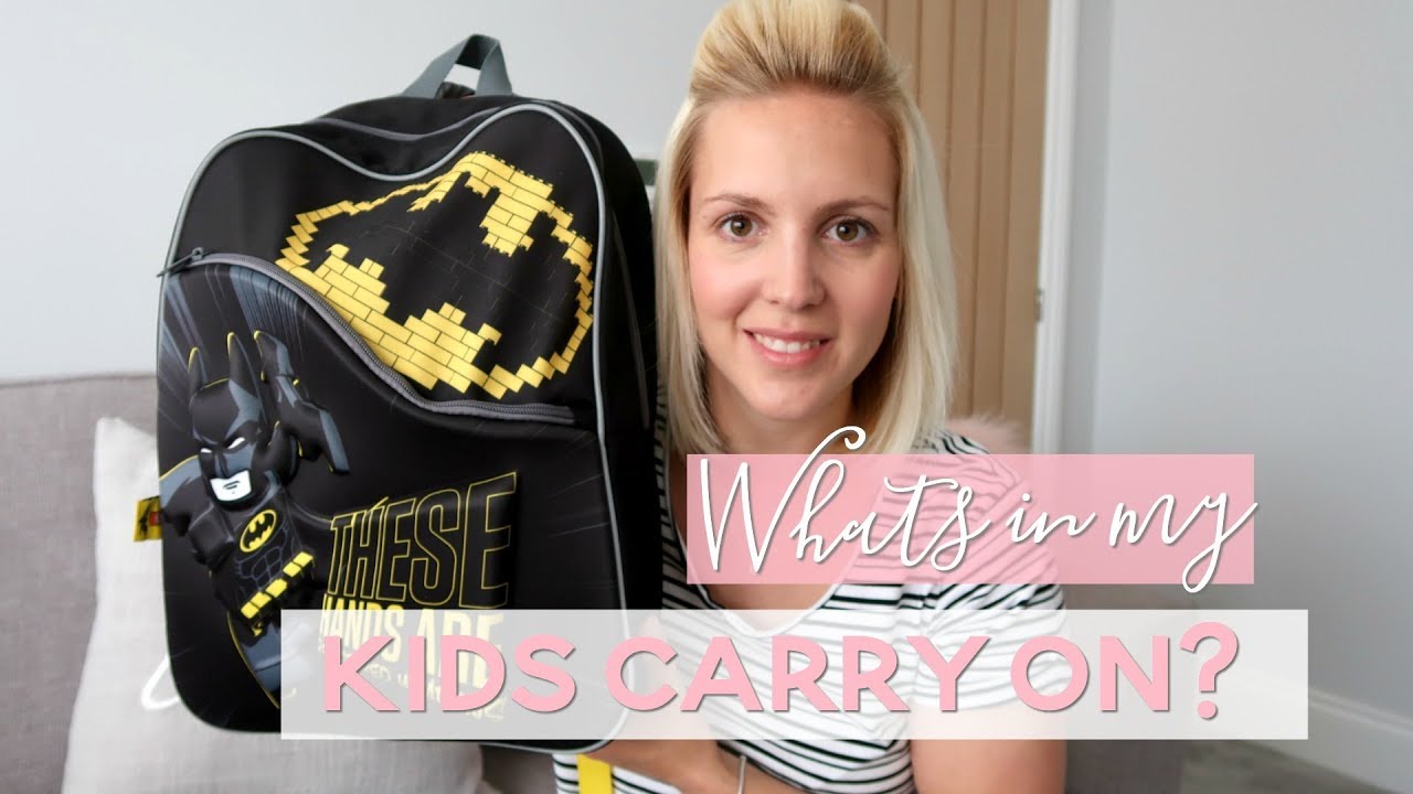 What I Pack in My Kids Carry On | Travelling with Kids