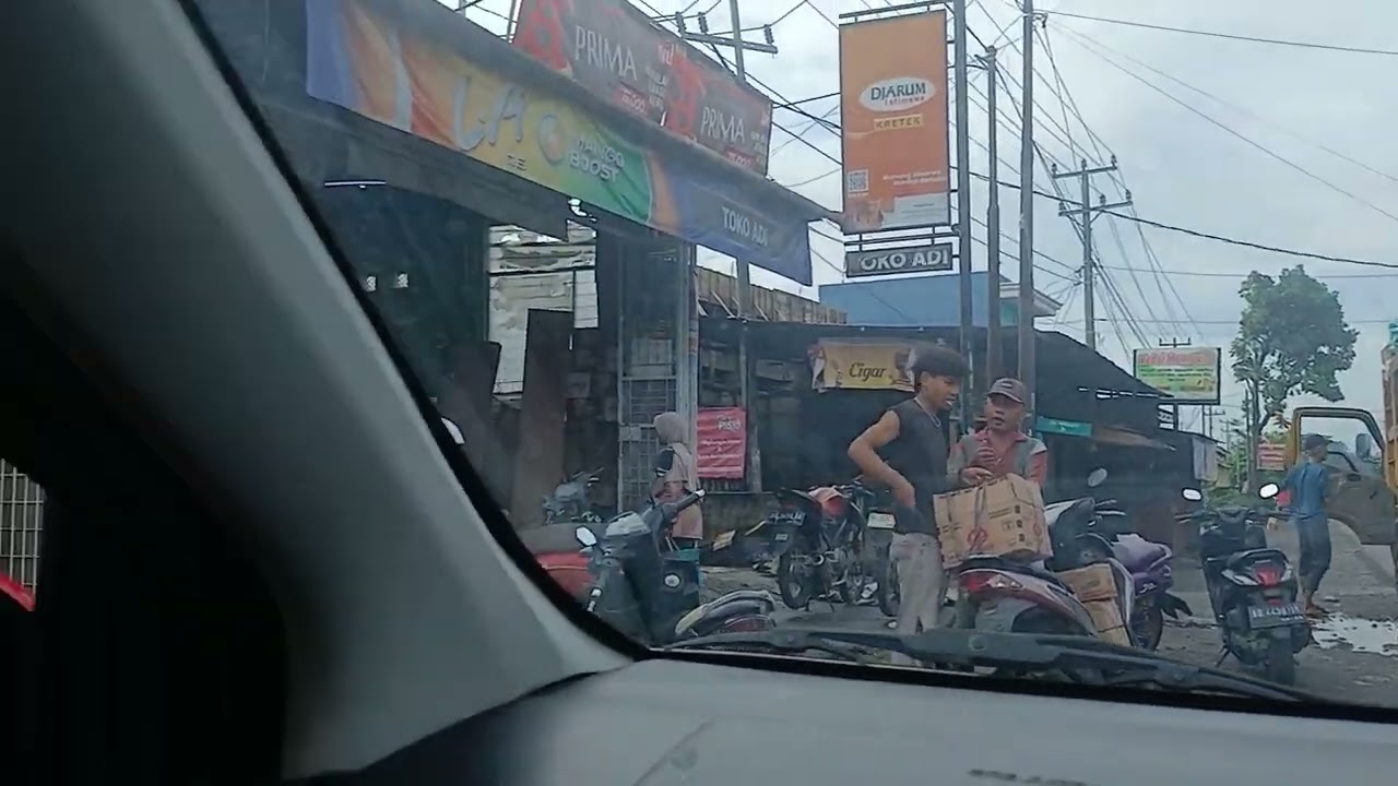 Poubelles/Sampah...