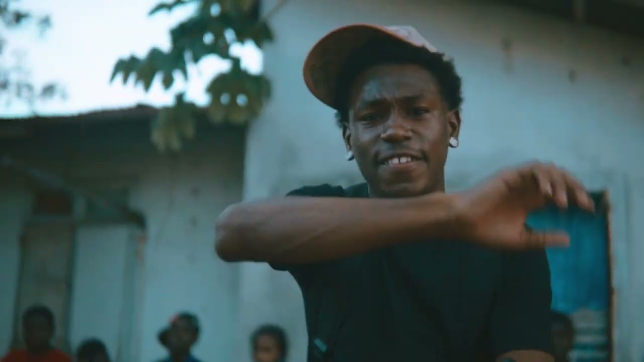 Ike Abel -  Laten Ze Komen [ Official Music Video]