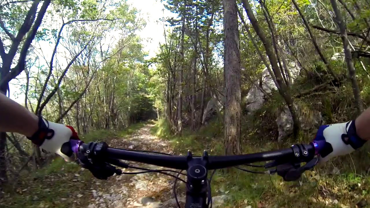 Sentiero 601 Top To Bottom   Lago di Garda - Mountainbike Video