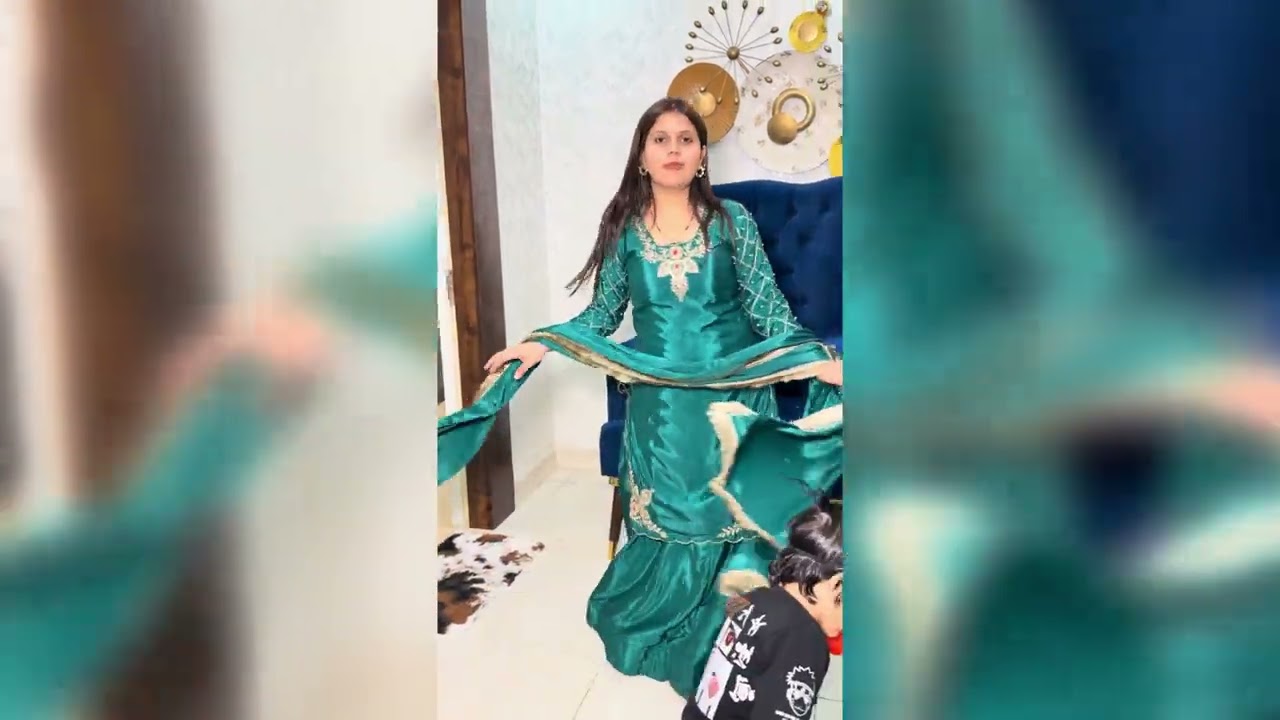 Comment main sharara set link pin hai 