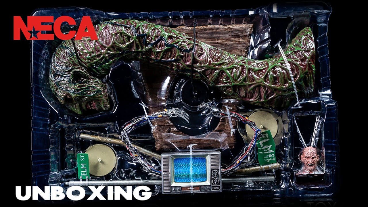 A Nightmare On Elm Street Accessory Set |Freddy Krueger| Neca