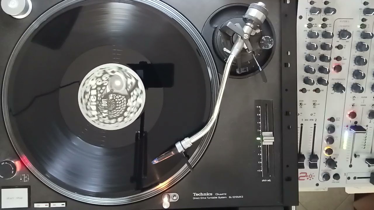 Ludien–LTK 001 B Ame De Pirates