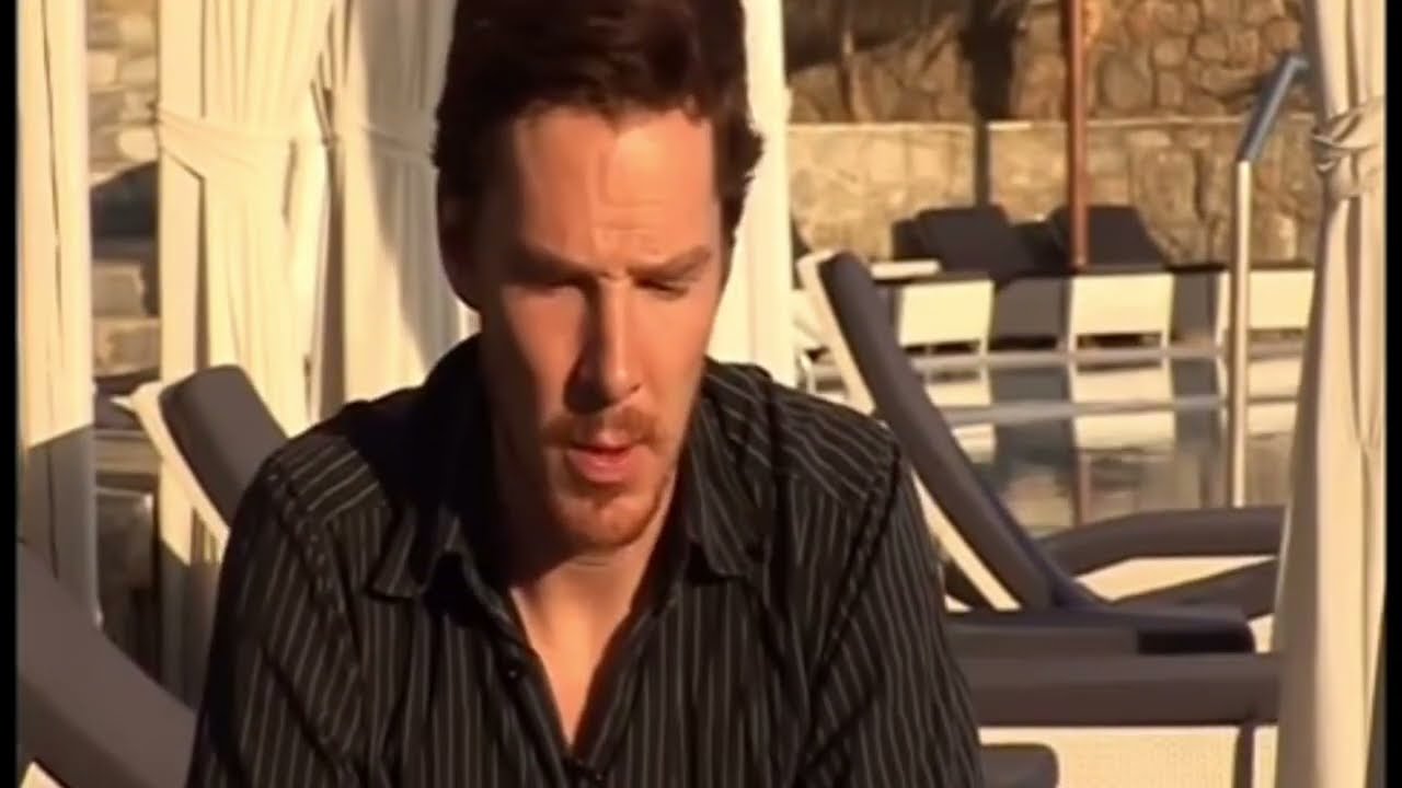 Benedict Cumberbatch reads summer books on Mykonos island in Greece, over 10 years ago!