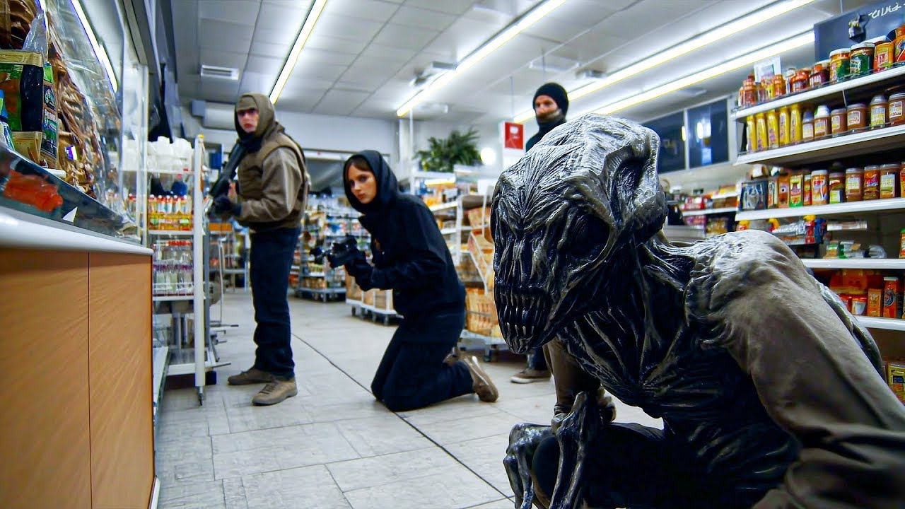 Filim|| Tuugadani Ma Ogaayn In Dukaanka Ay Dhacayaan Uu Ku Jiro Xayawaan Halis Ah (Alien)