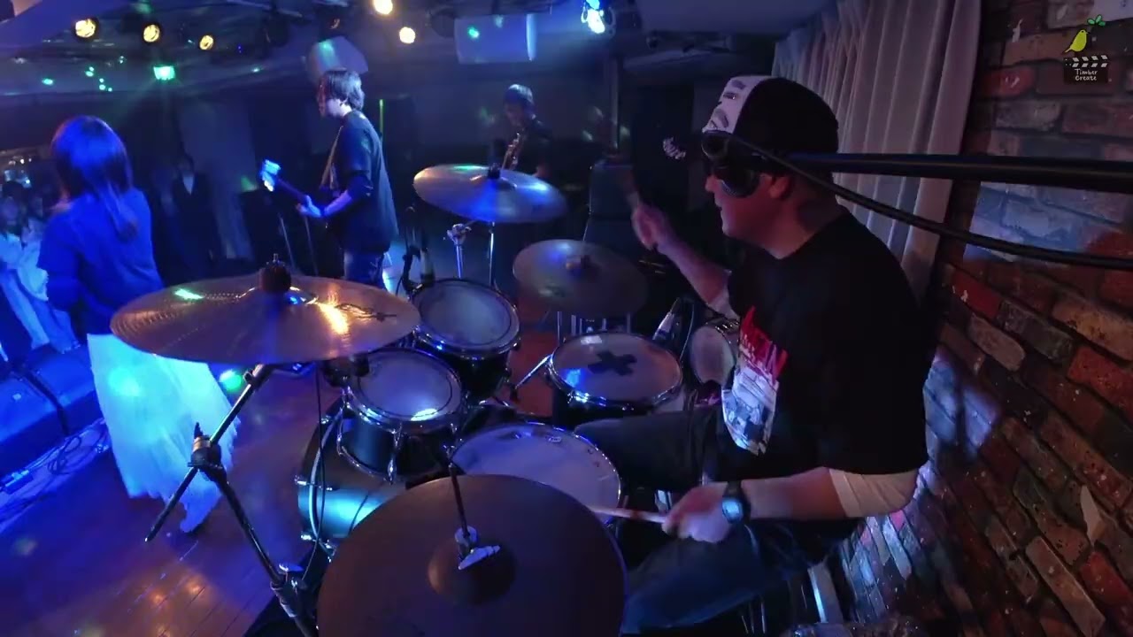 なぜ・・・（Hysteric Blue) copy by あべざん