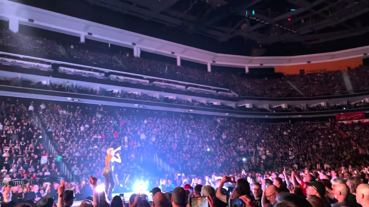 Depeche Mode - Question Of Lust (Québec 9 avril 2023)