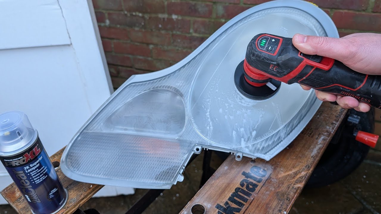 It all went horribly wrong | Headlight Restoration and Re-laquering