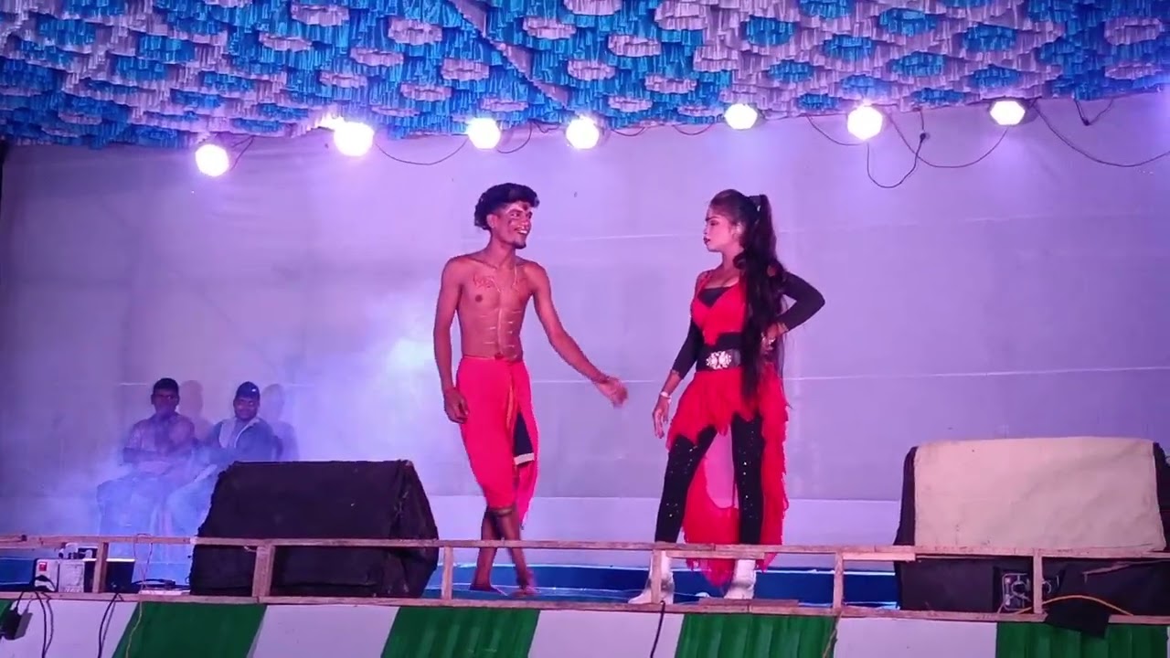 কমেডি ডান্স