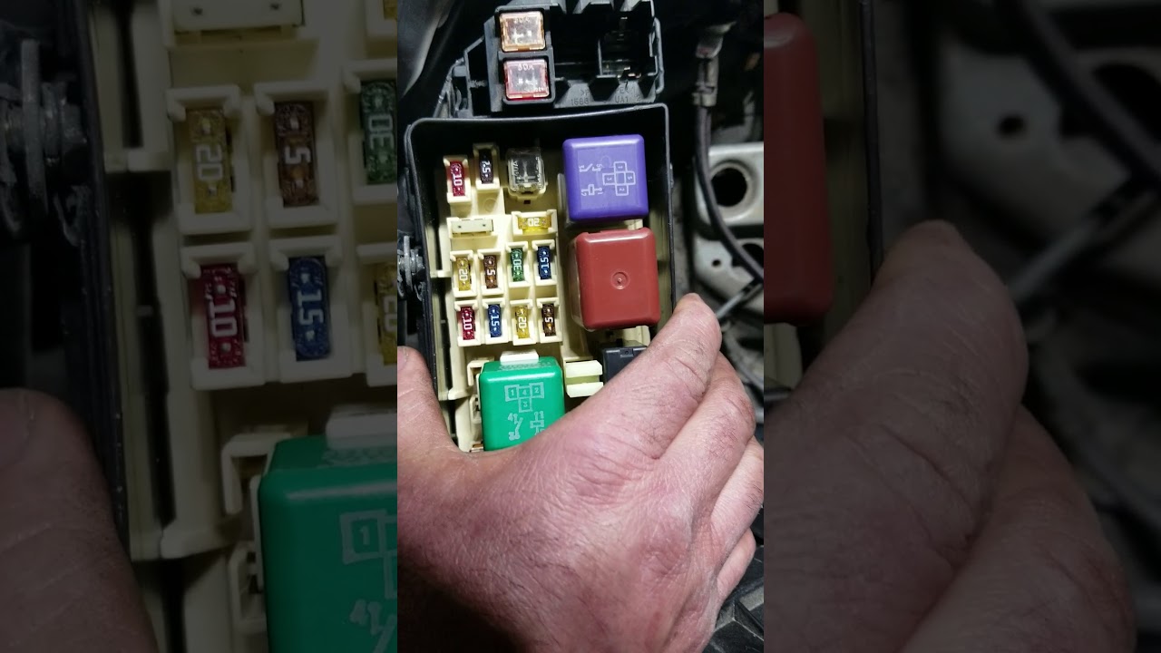 100 Amp ALT fuse Toyota Camry 2000