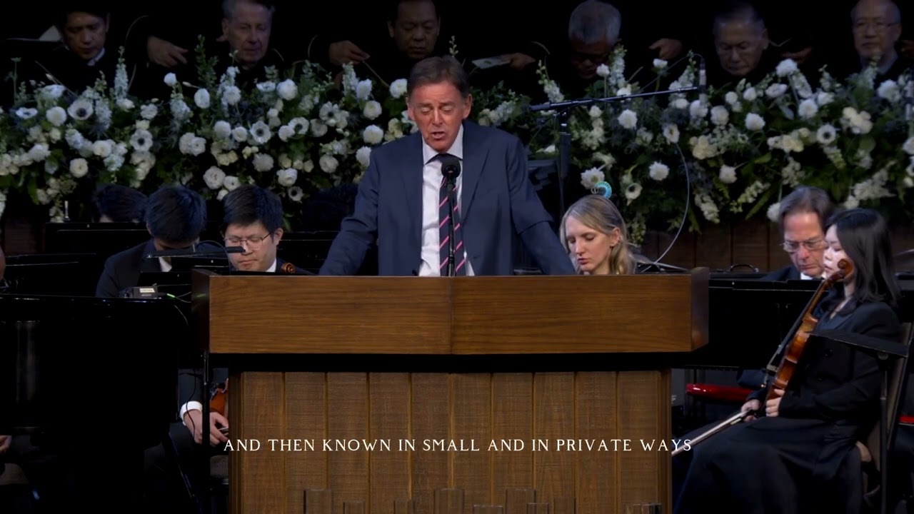 Alistair Begg’s Powerful Moment of Prayer at John MacArthur Memorial Service