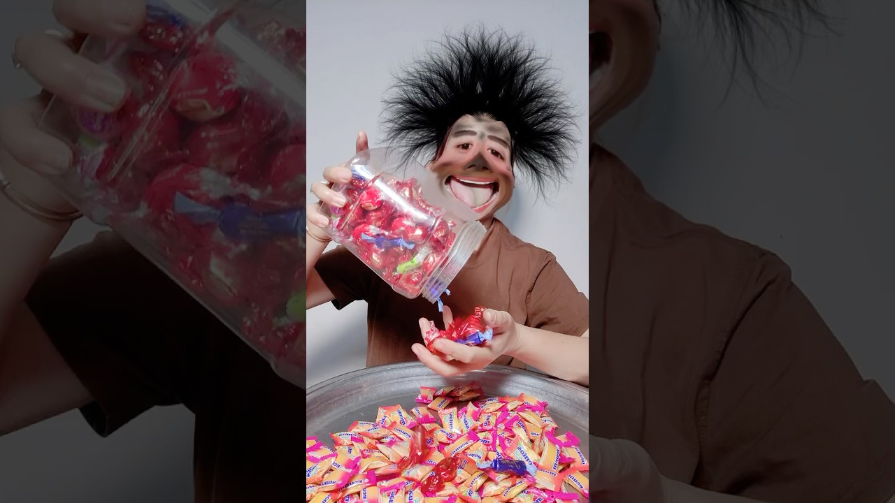 Candy Candy 🍬 Candy 🍭 #funny #eatigshow #comedy #eatshow #eatingshow #eatingjunkfood #eattingshow