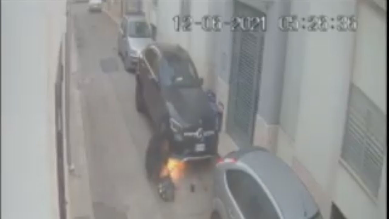 Urla contro i ladri, imprenditore minacciato col cacciavite: in fuga col suv nel silenzio generale