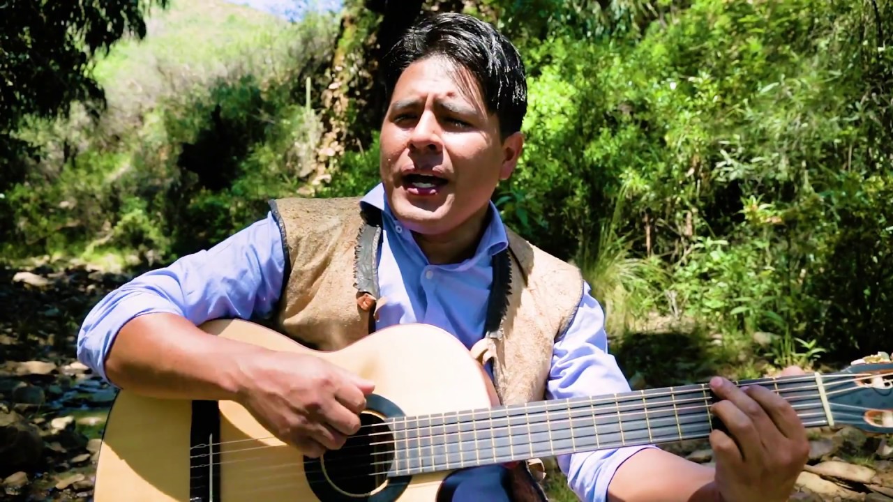 SILVIO MONTA&Ntilde;O: SONGUETUY (pascua)