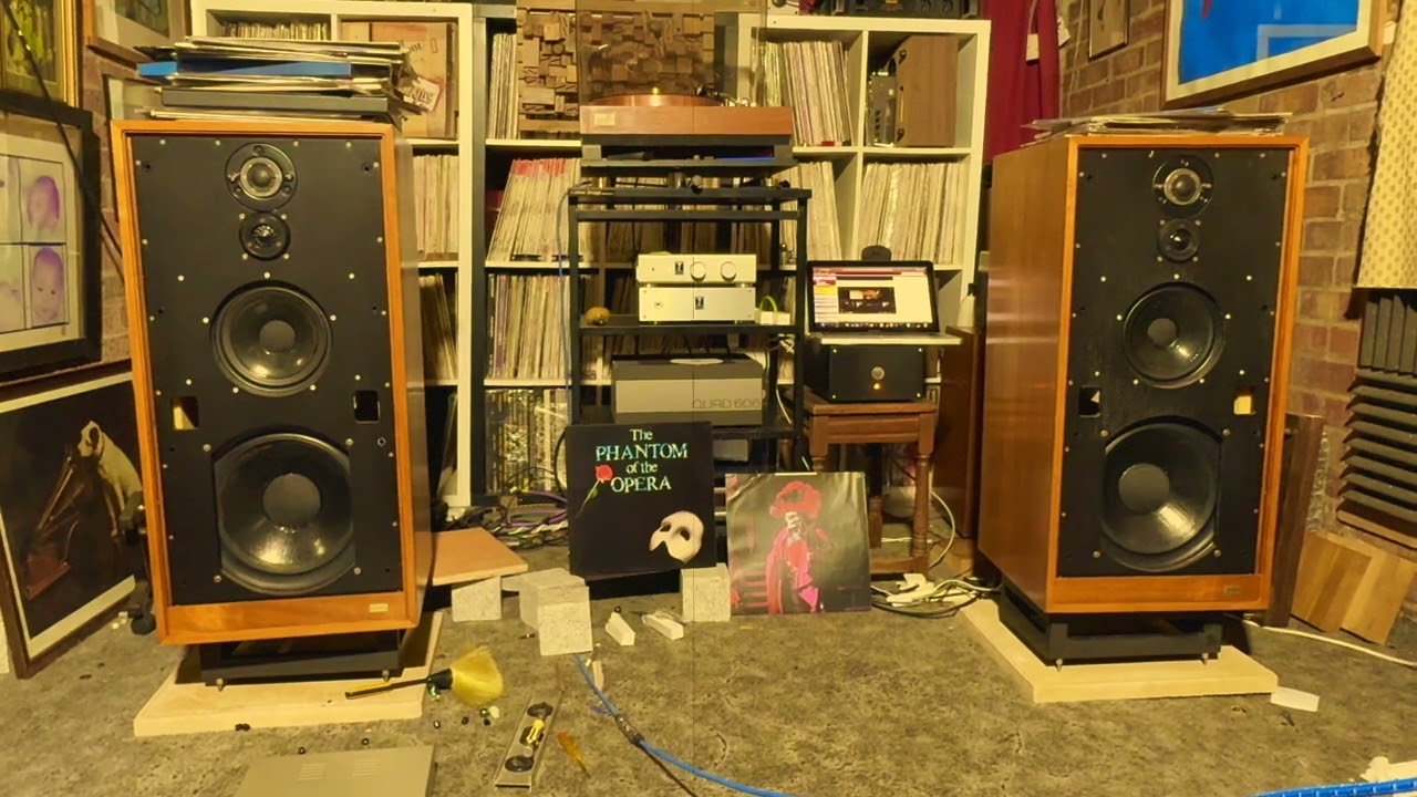 Elekit TU8500 + Philips Heerlen RTC E80CC SQ Tube O Getter Test with The Phantom of the Opera