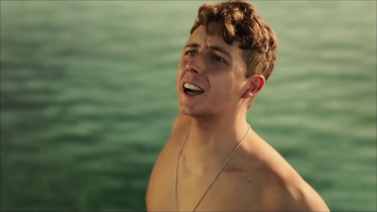 Catch 22 (2019 Hulu) McWatt kills Kid Sampson