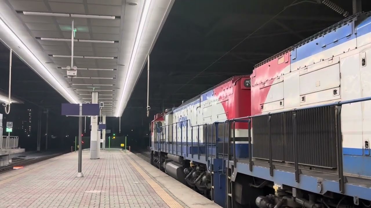 평택역을 발차하는 총괄 무궁화호 열차