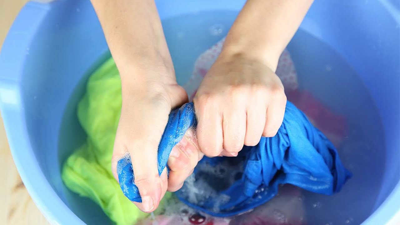 A Arte da Lavagem Manual: Descubra como Lavar Roupas à Mão