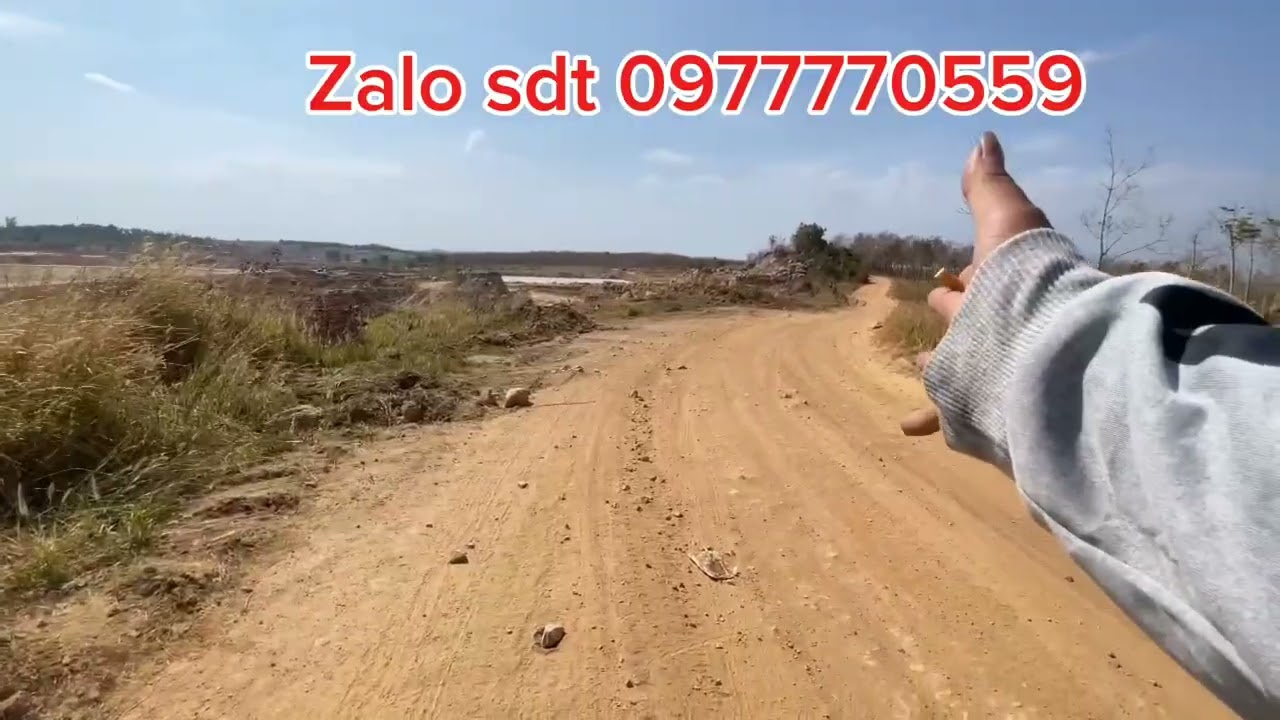 Hơn 2ha giá 600tr. Cách tinh lộ 6c 500m. 200m mặt tiền đường 