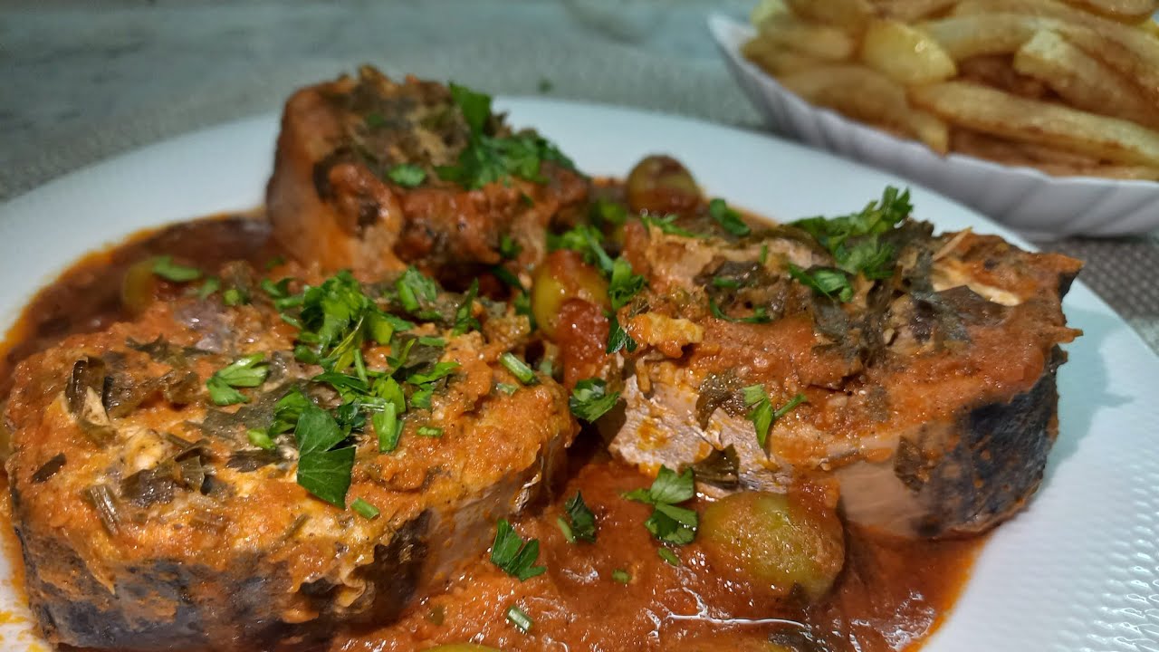 احسن 👍طريقة لطهو سمك🐟 البونيط 🥘بالصلصة (poisson 🐟bonite) 👌