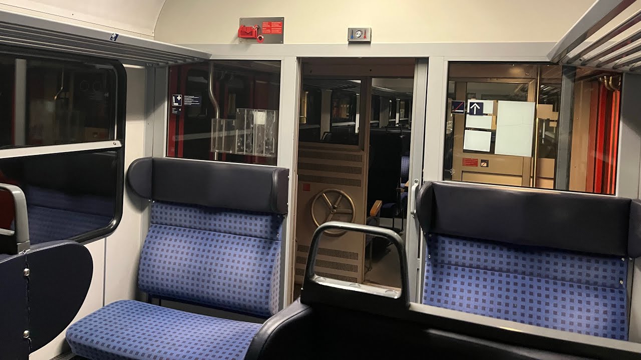 Fahrt im SVG Radexpress am Bodensee entlang nach Stuttgart