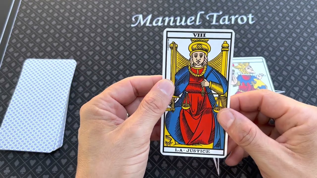 Metodo di lettura a tre carte con i tarocchi di Marsiglia - sintonizzarsi sulla domanda