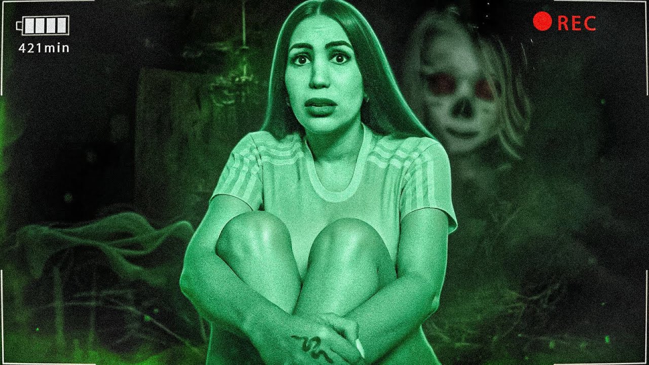 HAY UN FANTASMA EN LA CASA ABANDONADA
