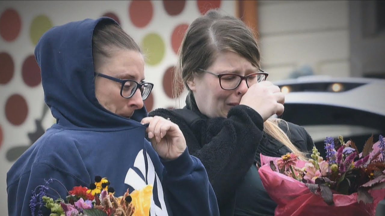 2 Newlywed Couples Among 20 Fatalities in New York Limo Crash