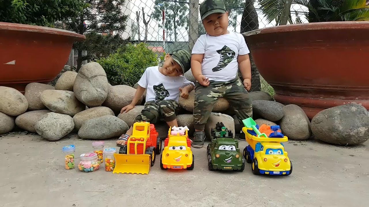 Trò Chơi Bé Pin Sơn Màu ❤ ChiChi ToysReview TV ❤ Đồ Chơi Trẻ Em Baby Doli Fun Song Bài Hát Vần Thơ