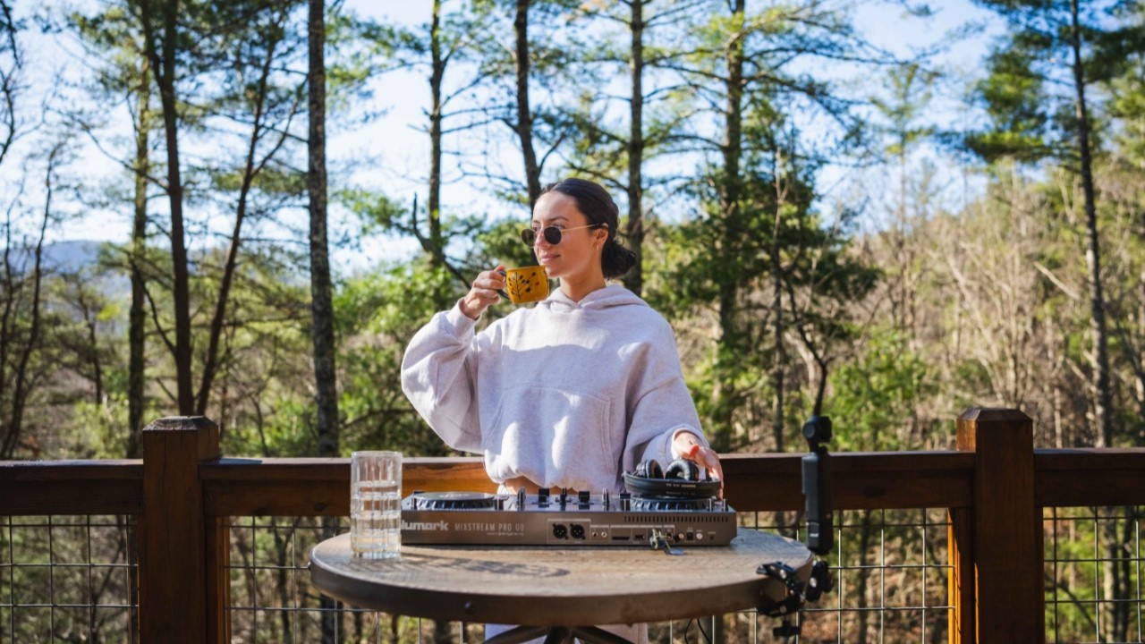 Nature Cabin DJ Set | Blue Ridge Mountains [Melodic House, Afro House, Melodic Techno] ANEYA ROSE